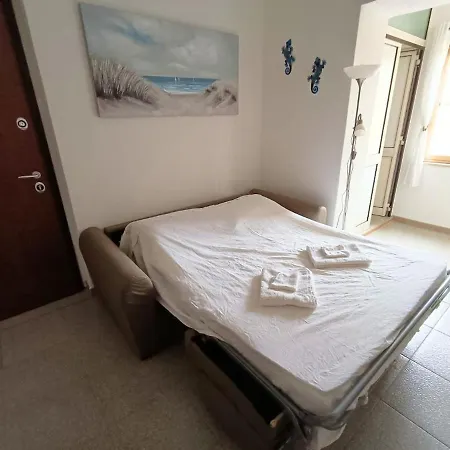 بيت للعطل House 120sqm Garden